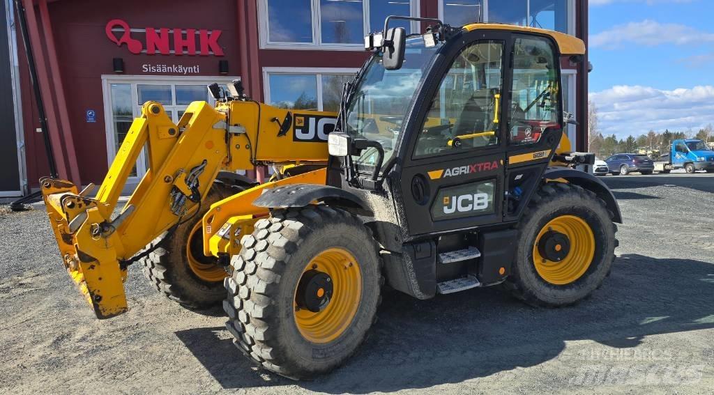 JCB 542-70 Tarimsal teleskopik yükleyiciler