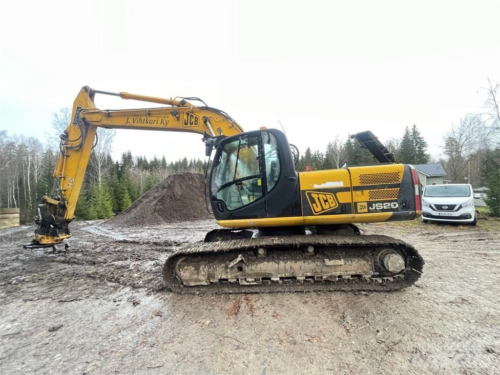 JCB JS 200 LC Paletli ekskavatörler