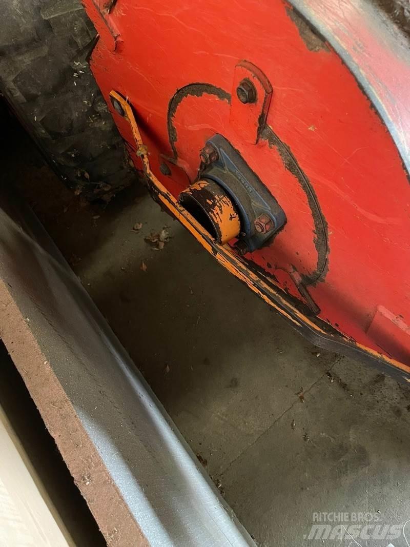 Dücker USM 21 R 2 Diger yol bakim makinalari