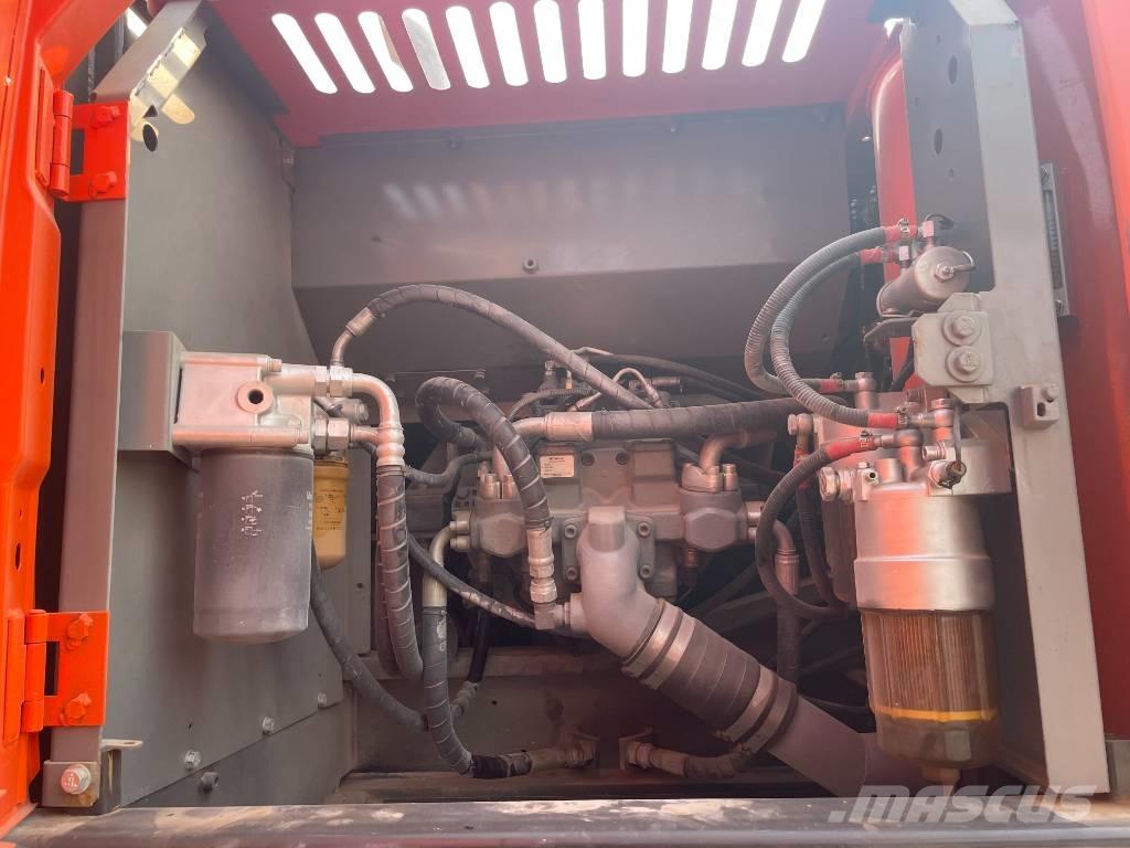 Hitachi ZX 240 Paletli ekskavatörler