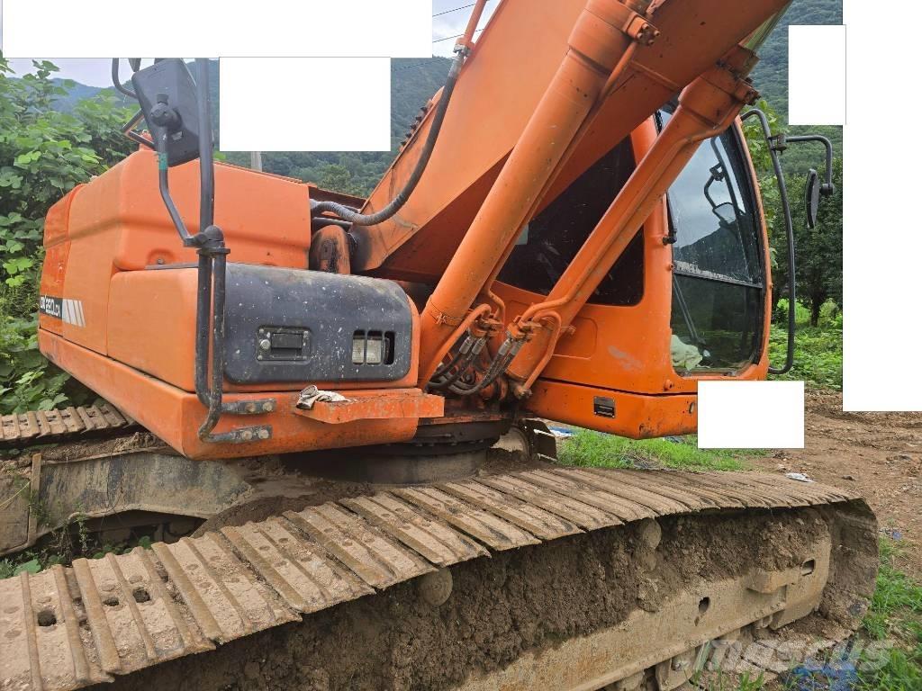 Doosan DX 220 LC-9 Paletli ekskavatörler