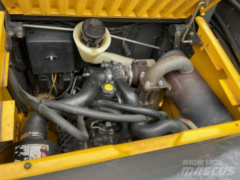 New Holland L 170 Skid steer loderler