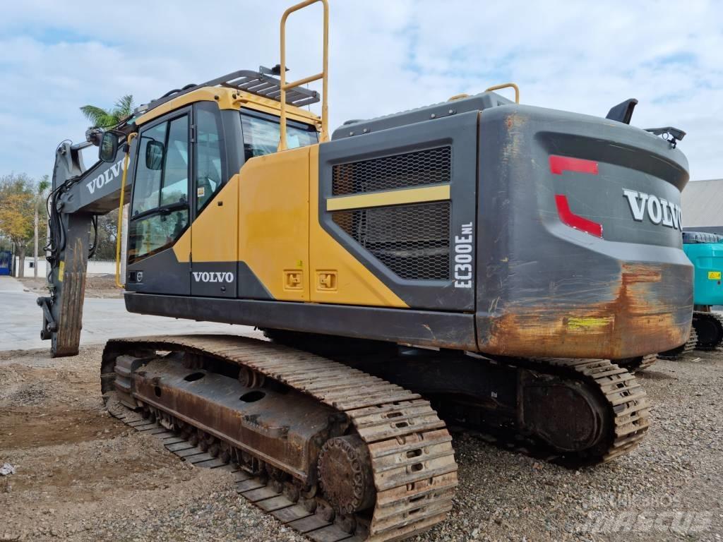 Volvo EC 300 E Paletli ekskavatörler