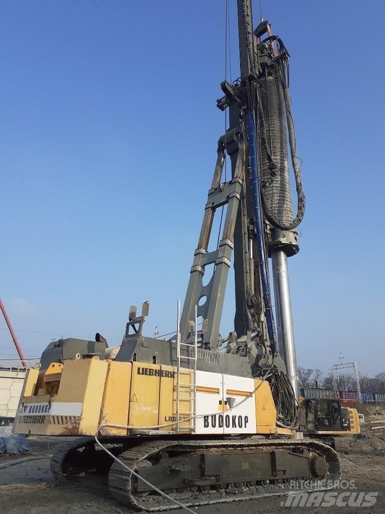 Liebherr LRB255 Kazik ve ankraj makinalari