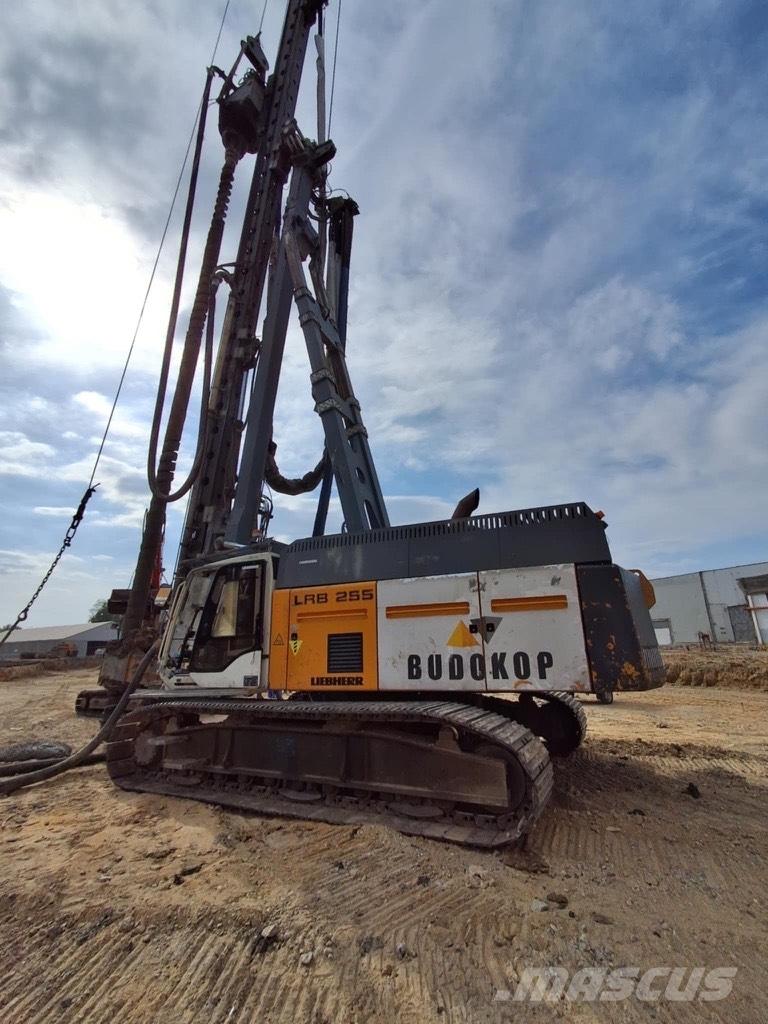 Liebherr LRB255 Kazik ve ankraj makinalari