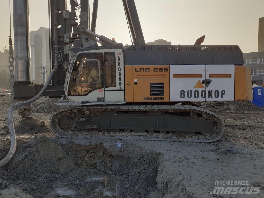 Liebherr LRB255 Kazik ve ankraj makinalari