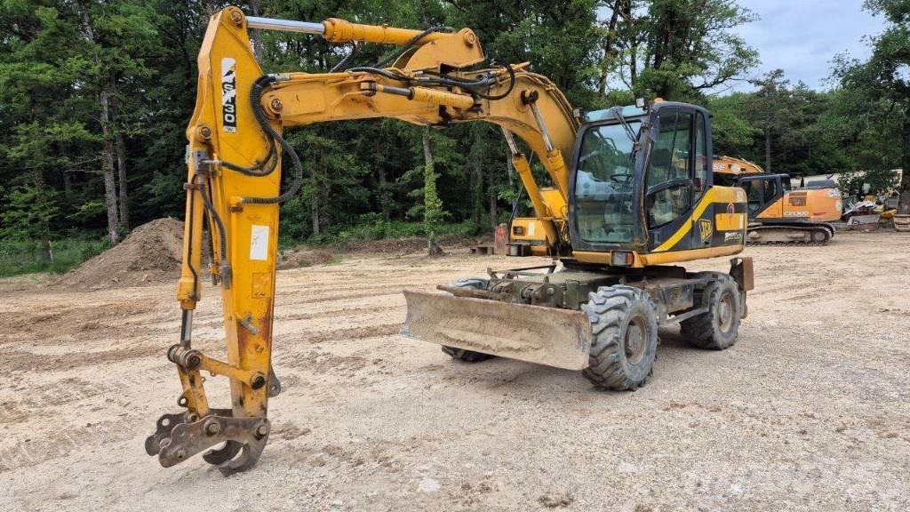 JCB JS 130 W Lastik tekerli ekskavatörler