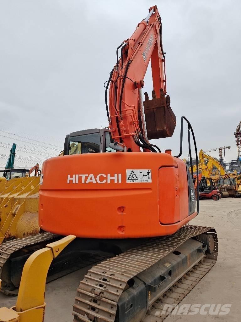 Hitachi ZX 135 US Paletli ekskavatörler