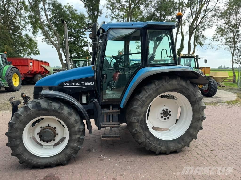 New Holland TS90 Traktörler