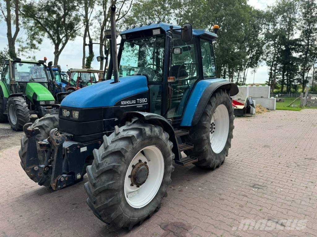 New Holland TS90 Traktörler