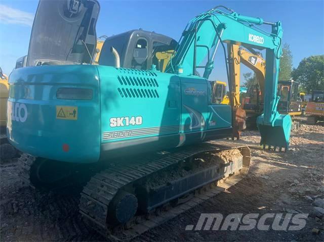 Kobelco SK 140 Paletli ekskavatörler