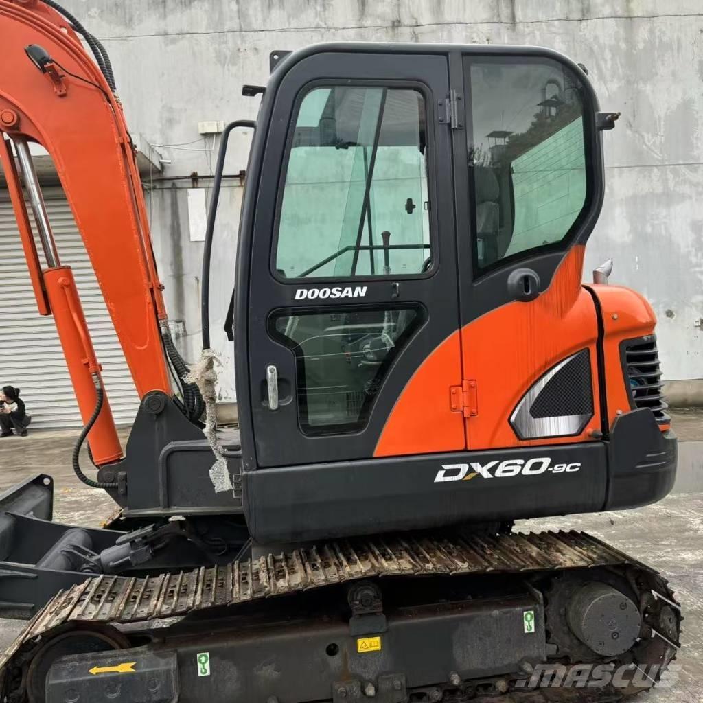 Doosan DX 60-9 C Mini ekskavatörler, 7 tona dek