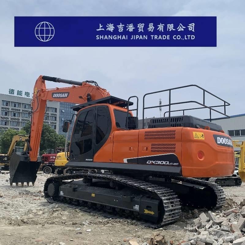 Doosan DX 300 Paletli ekskavatörler