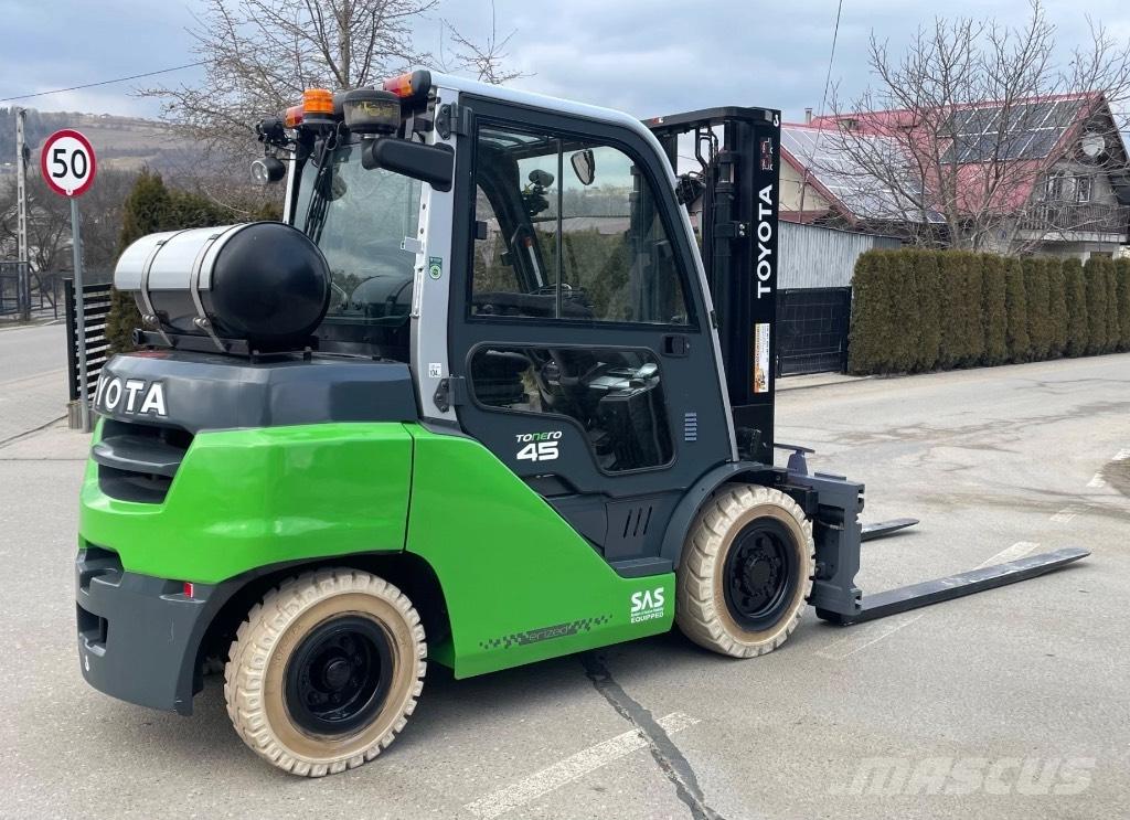 Toyota FVA450 LPG'li forkliftler