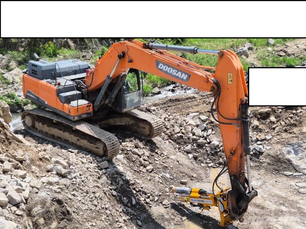 Doosan DX 300 LC-5 Paletli ekskavatörler