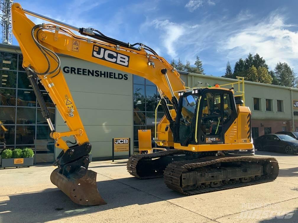JCB 245XR LC Paletli ekskavatörler