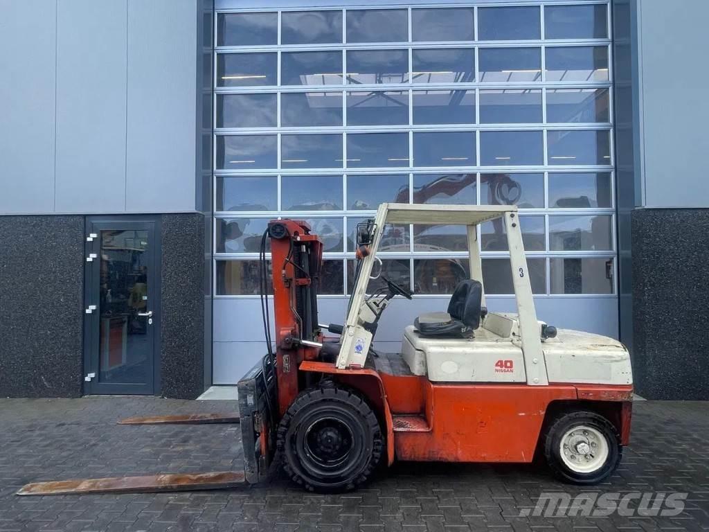 Nissan 40 Diger