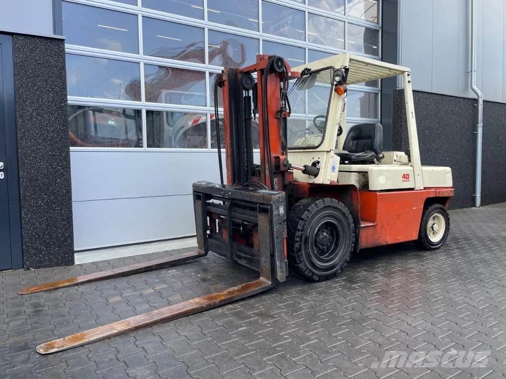 Nissan 40 Diger