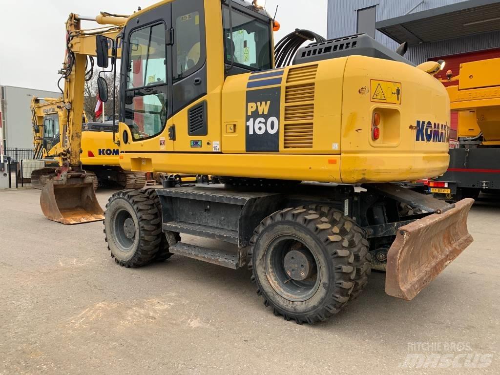 Komatsu PW 160 Lastik tekerli ekskavatörler