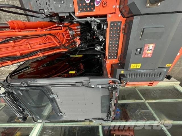 Hitachi ZX 140 W-6 Lastik tekerli ekskavatörler