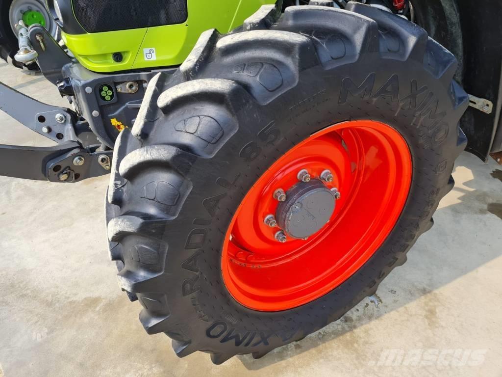 CLAAS Arion 440 CIS Traktörler
