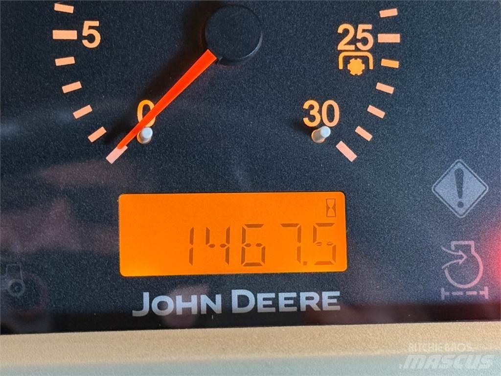 John Deere 3320 Diger tarim makinalari