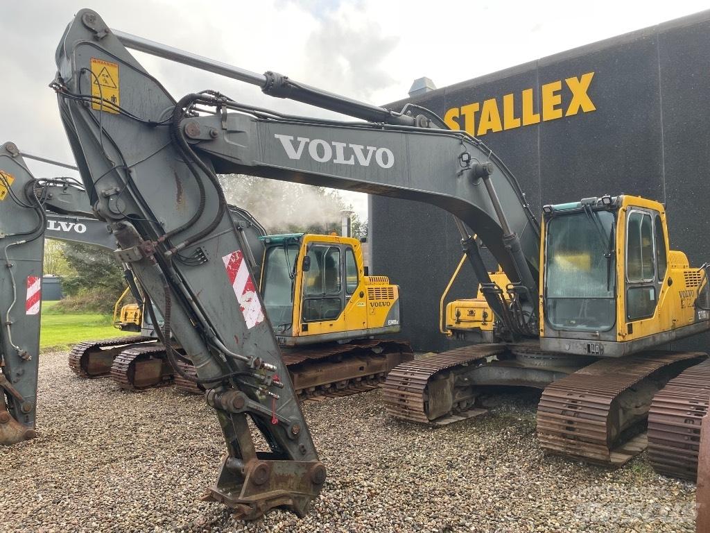 Volvo EC210B Paletli ekskavatörler