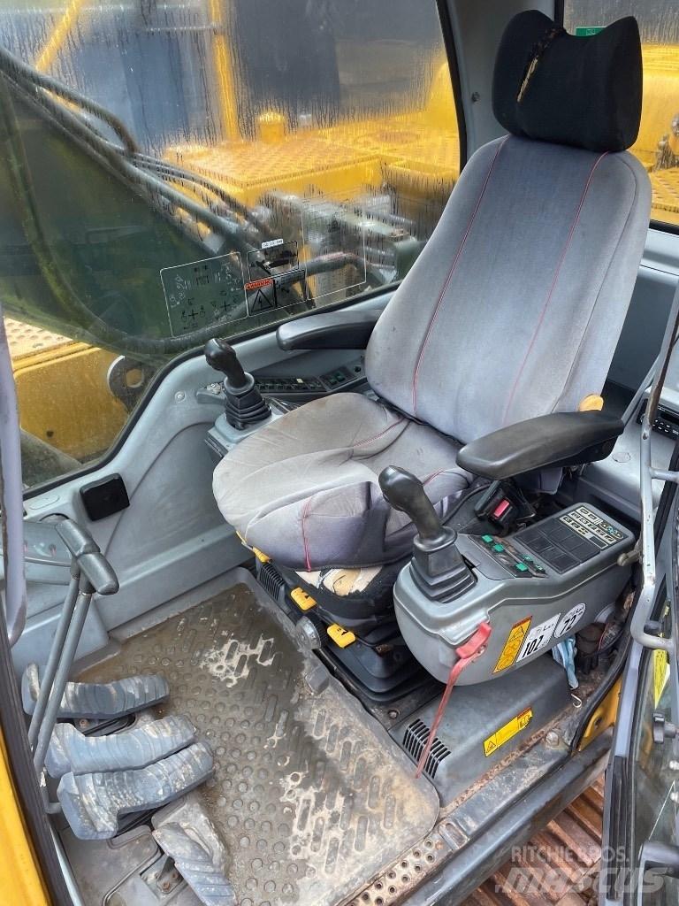 Volvo EC210B Paletli ekskavatörler