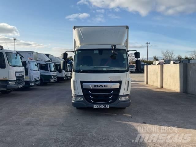 DAF LF180 Kayar tenteli kamyonlar