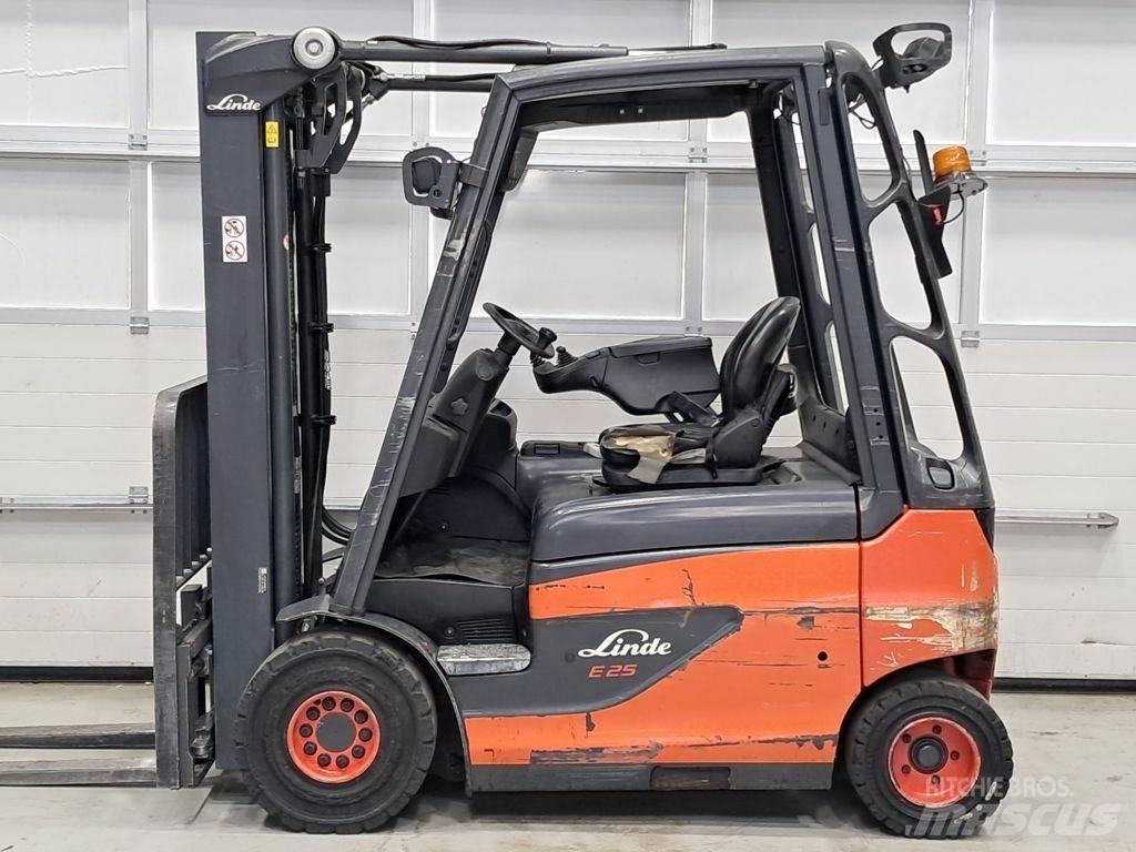 Linde E25-01 Elektrikli forkliftler