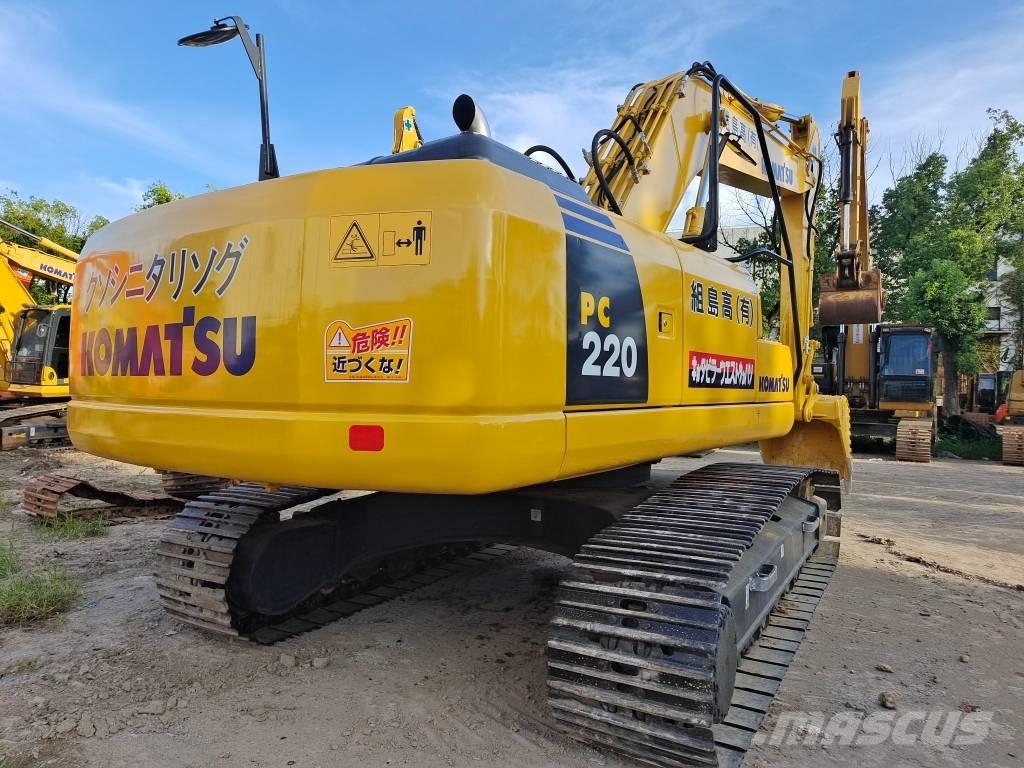 Komatsu PC 220 Paletli ekskavatörler