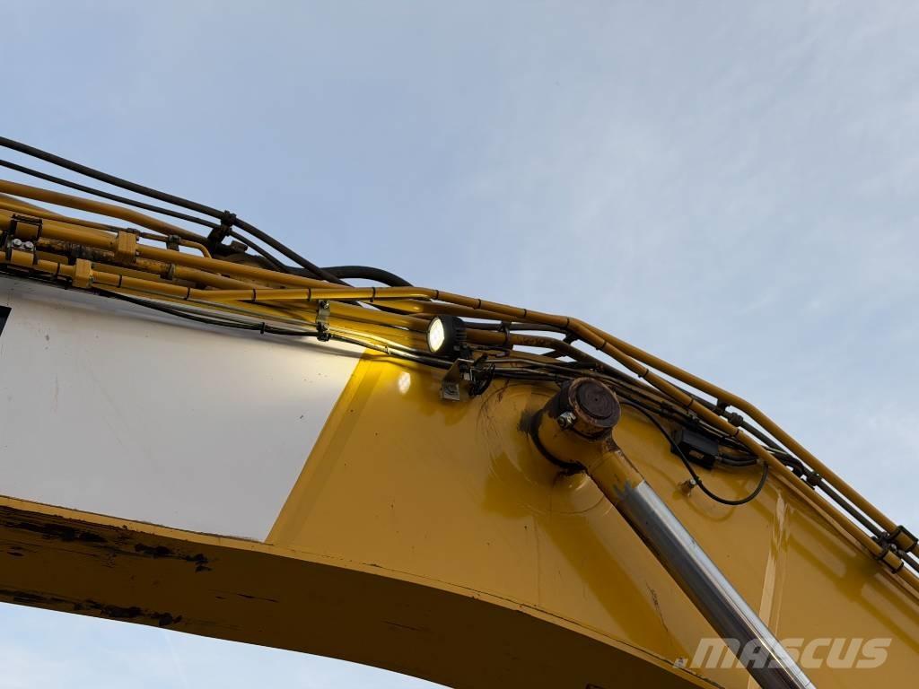 Komatsu PC 490 LC-11 Paletli ekskavatörler