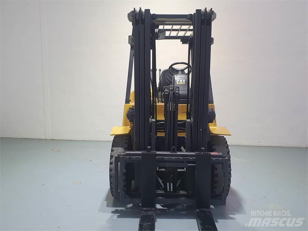 CAT DP40K MC Dizel forkliftler