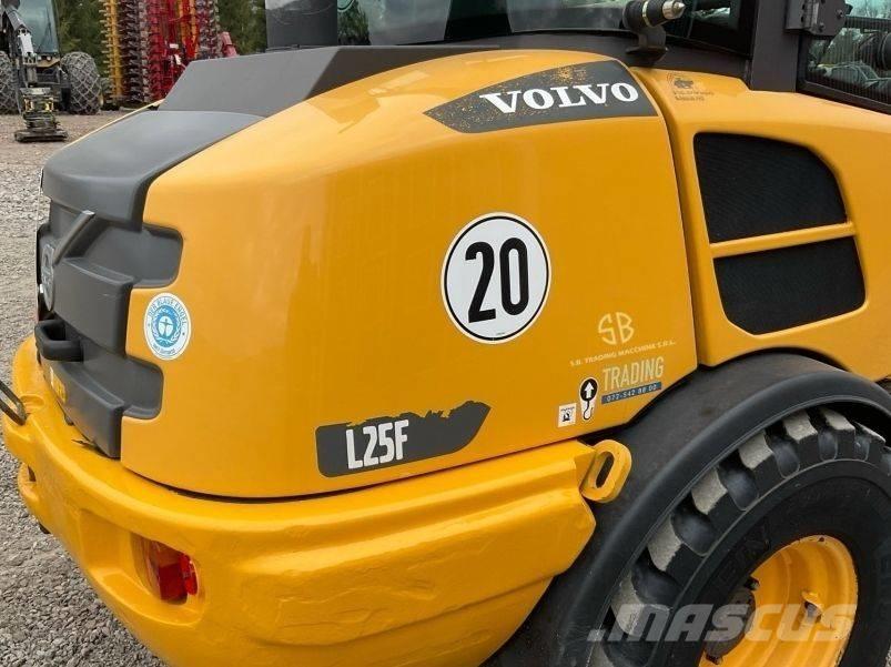 Volvo L 25 F Tekerlekli yükleyiciler