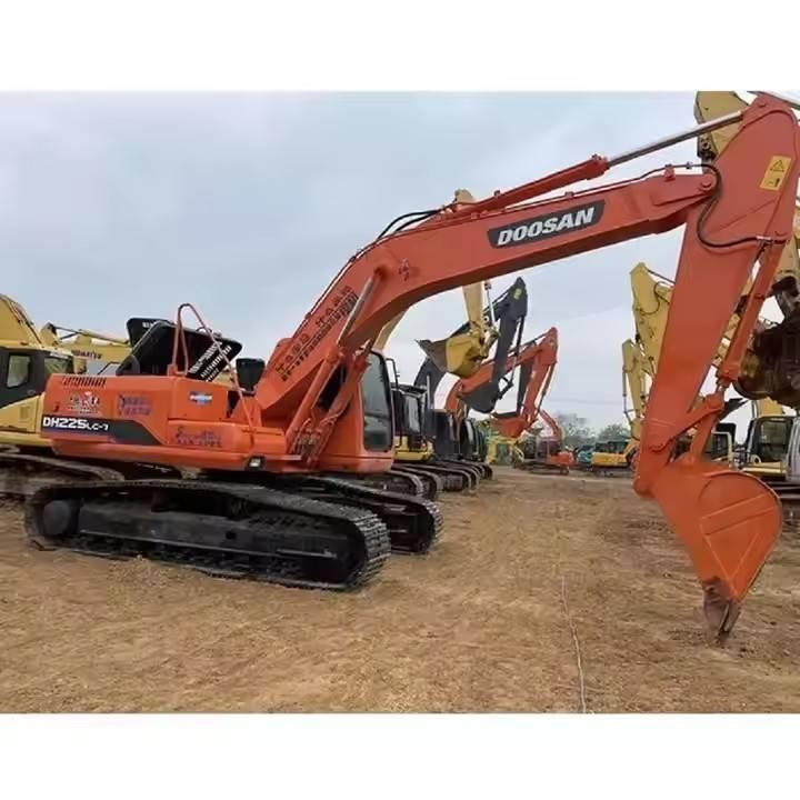 Doosan DH 225 Paletli ekskavatörler