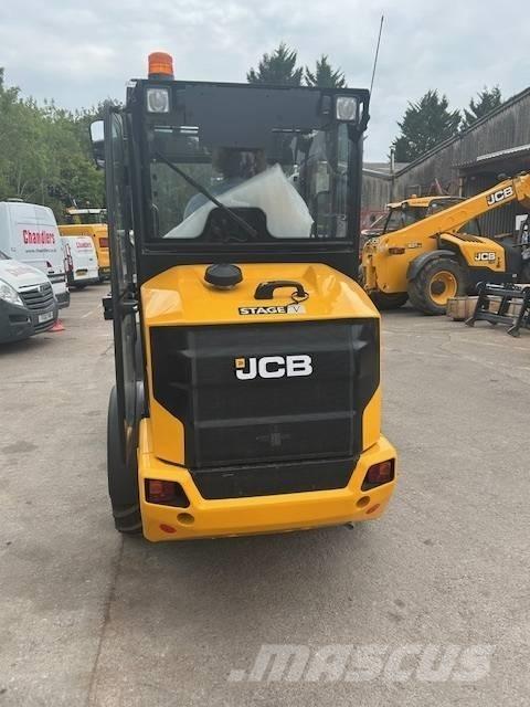 JCB 403 PLUS Tarimsal teleskopik yükleyiciler
