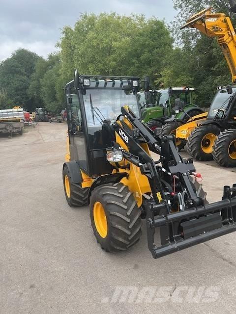 JCB 403 PLUS Tarimsal teleskopik yükleyiciler