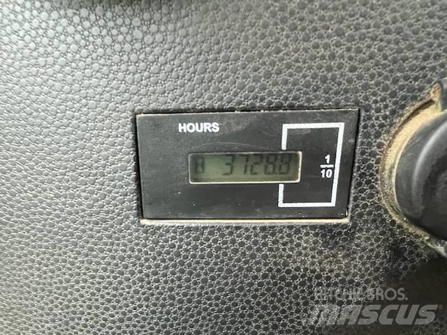 Bobcat E 57 W Lastik tekerli ekskavatörler