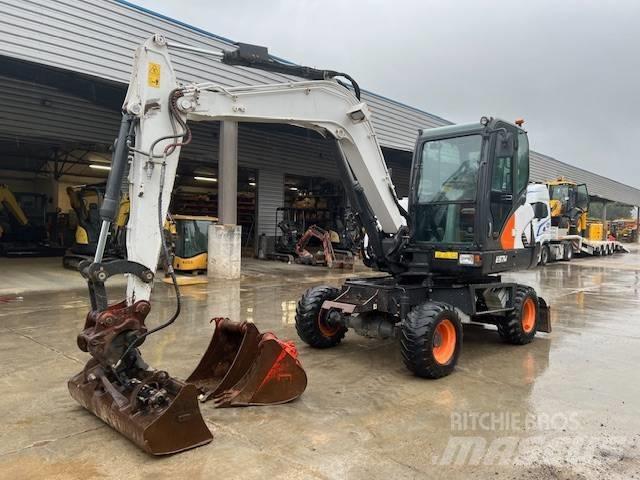 Bobcat E 57 W Lastik tekerli ekskavatörler