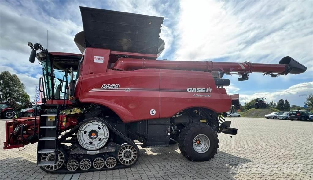 Case IH AF 8250 Biçerdöverler