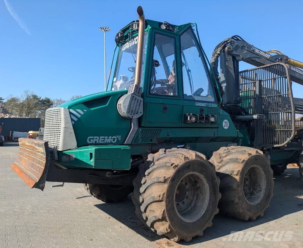 Gremo 1250 F Tomruk yükleyici traktörler