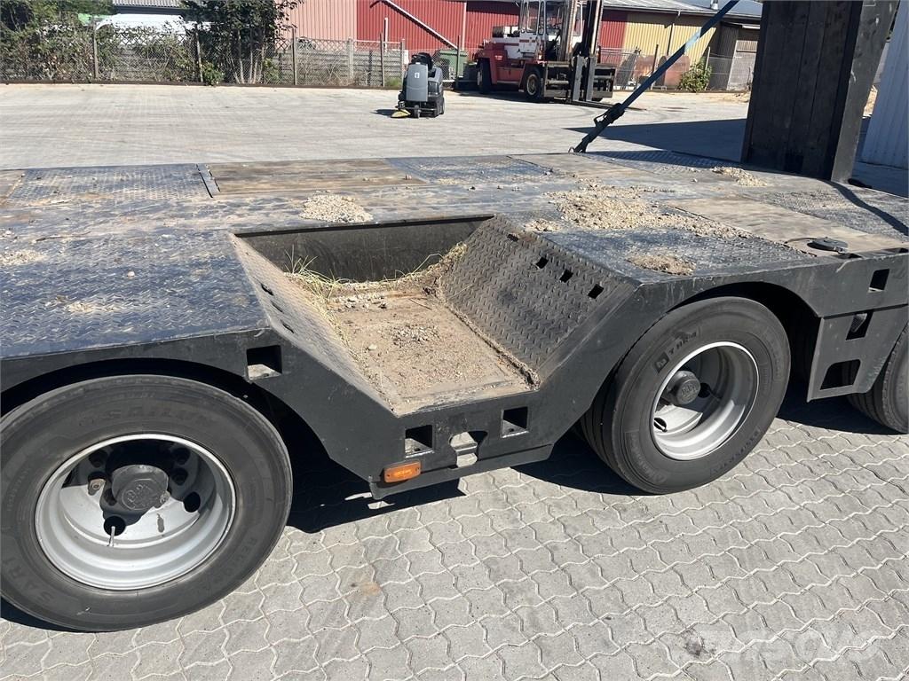 AMT 4 aksler Low loader yari çekiciler