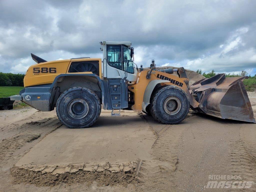Liebherr L 586 Tekerlekli yükleyiciler