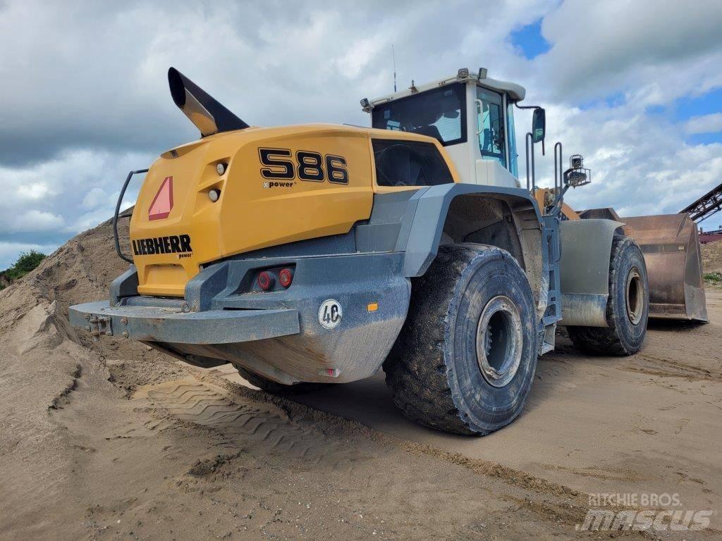 Liebherr L 586 Tekerlekli yükleyiciler