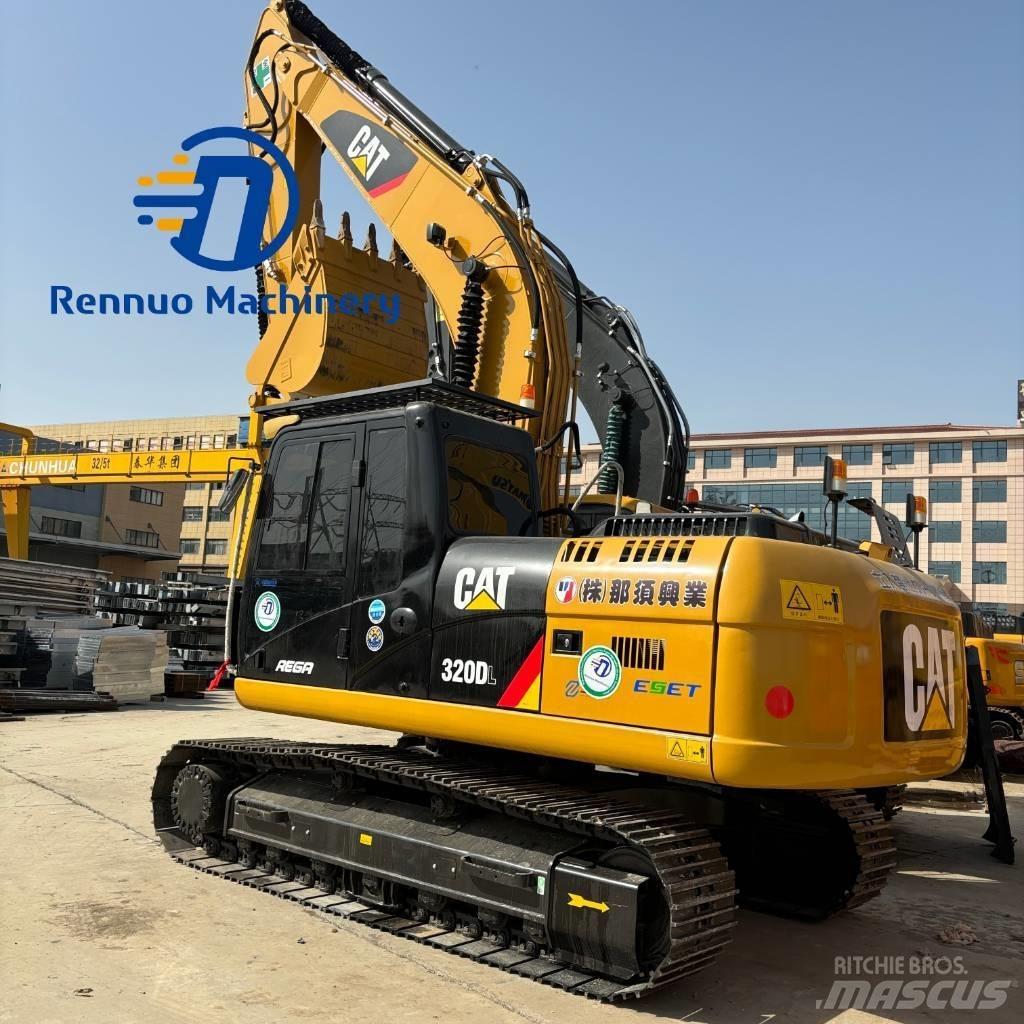 CAT 320DL Paletli ekskavatörler