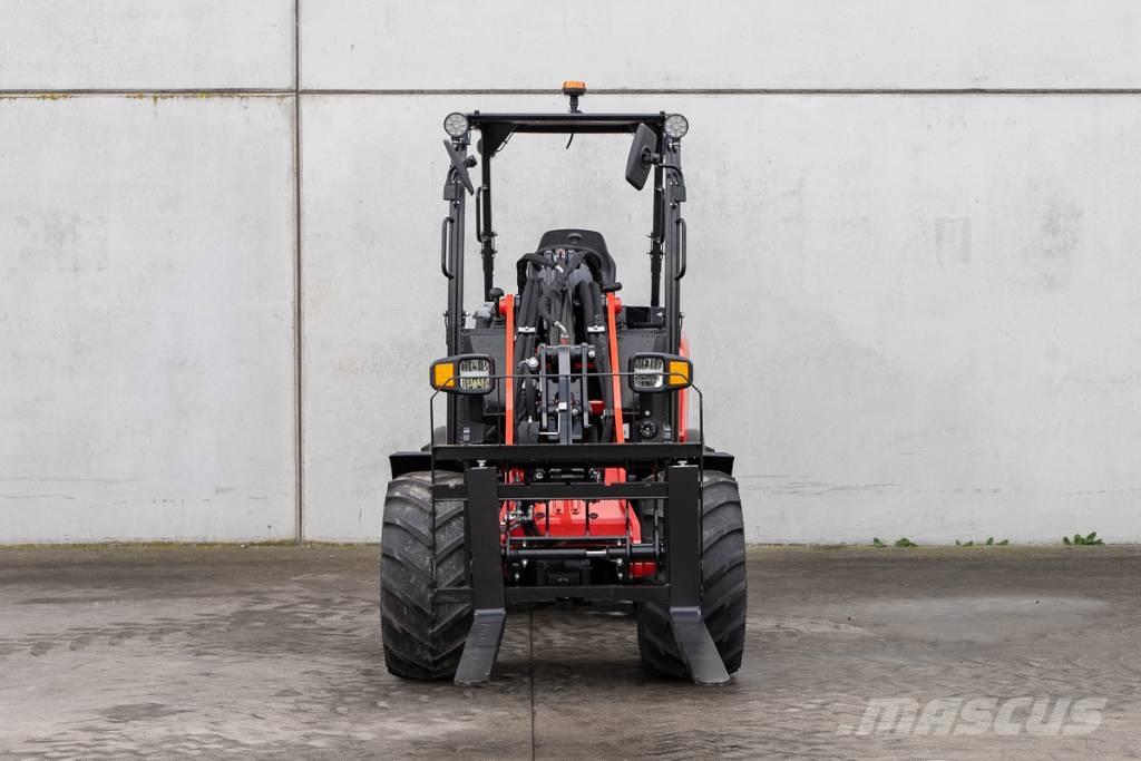 Manitou MLA 3-25 H Mini yükleyiciler