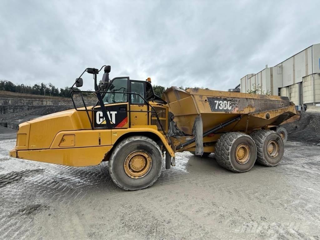 CAT 730C Belden kirma kaya kamyonu