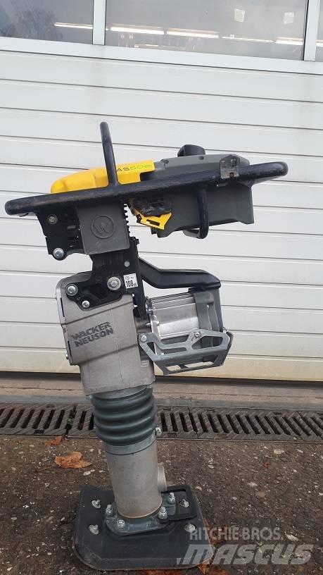 Wacker Neuson AS50e Sıkıştırma tokmakları