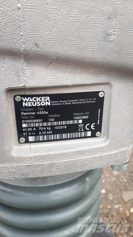 Wacker Neuson AS50e Sıkıştırma tokmakları