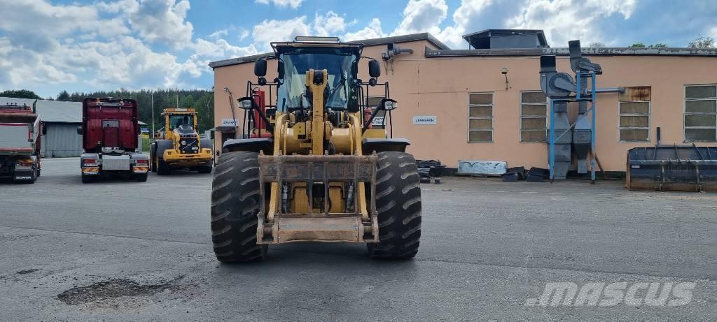 CAT 972 K Tekerlekli yükleyiciler